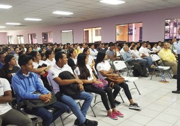 Rector dirige Acto de Bienvenida a estudiantes de nuevos ingresos del Campus Jinotepe