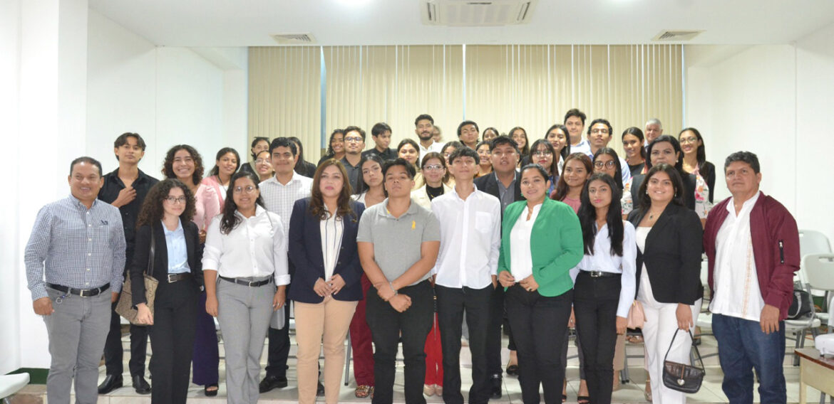 Estudiantes de la Facultad de Ciencias Jurídicas y Sociales del Campus Jinotepe visitan Asamblea Nacional