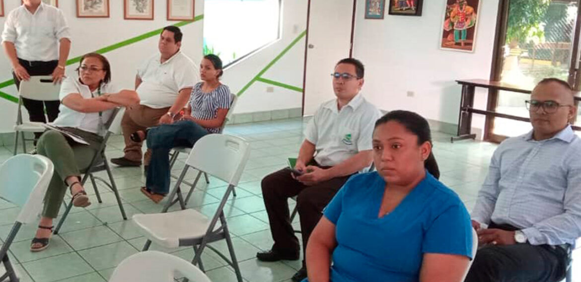 Actividad metodológica con docentes de la sede central