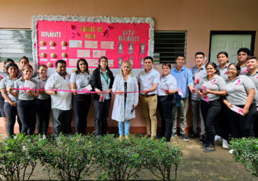 Universidad Central de Nicaragua, Sede Doral, Inaugura Mural de Sensibilización en la Lucha contra el Cáncer de Mama