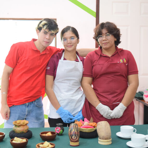 Taller de Ética Profesional y Conmemoración del Día de la Resistencia Indígena