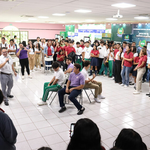 Segundo día de la V Feria Vocacional de la sede  Central UCN