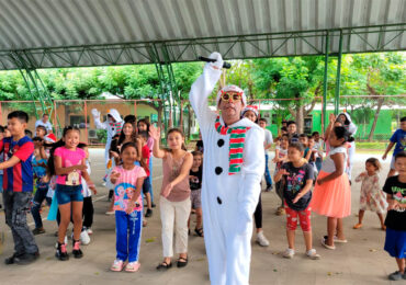 Festival Navideño en UCN Doral para los Niños del Barrio 31 de Diciembre