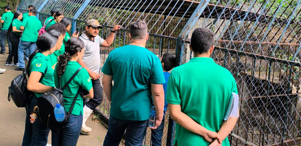 Estudiantes de Medicina Veterinaria de UCN Estelí Realizan Visita Educativa al Zoológico Thomas Belt